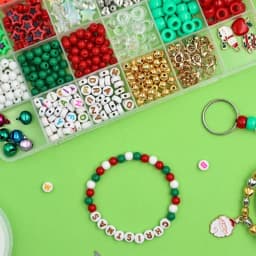 margele si litere pentru bratari