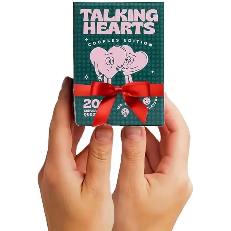 Joc de Conversatie pentru Cupluri Talking Hearts, 200 Intrebari, 2 Carti Wild, Descopera Noi Laturi ale Partenerului